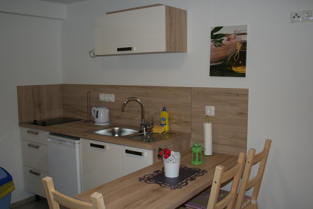 Guesthouse Villa Juric Цриквеница Экстерьер фото